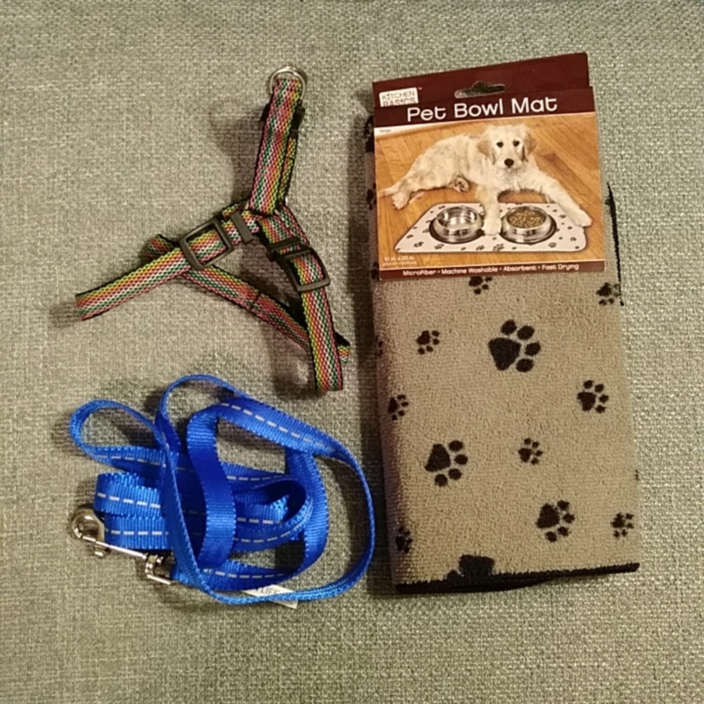 Final price!*Unused dog lot(S)